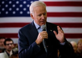 വാക്‌സിൻ എടുക്കുന്നവർക്ക് 100 ഡോളർ ഇൻസെന്റീവ് നല്കാൻ നിർദേശവുമായി ജോ ബൈഡൻ