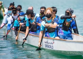 നാട്ടിൽ നെഹ്‌റു ട്രോഫി വള്ളം കളി ഇല്ല, ഓർമകളുണർത്തി പ്രവാസി വള്ളം കളി