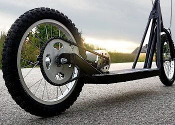 ഷാർജ; 14 വയസിന് മുകളിൽ പ്രായമുള്ള കുട്ടികൾക്കും ഇ- സ്കൂട്ടർ ഓടിക്കാൻ അനുമതി