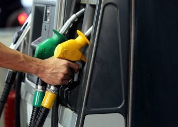 യുഎഇയില്‍ പെട്രോളിനും ഡീസലിനും വില കൂട്ടി