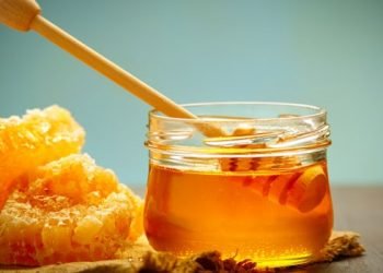 യു.എ.ഇയില്‍ പൊതുനിരത്തില്‍ തേന്‍ വിറ്റ യുവാവ് അറസ്റ്റില്‍