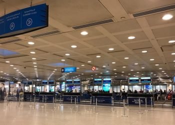 യാത്രക്കാർക്ക് പുറപ്പെടൽ നിരക്ക് ഈടാക്കാൻ പദ്ധതിയുമായി കുവൈറ്റ്