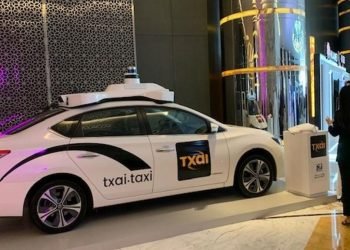 അബുദാബി; റോഡുകളിൽ പരിസ്ഥിതി സൗഹൃദ സൗജന്യ ഡ്രൈവറില്ലാ ടാക്‌സികൾ