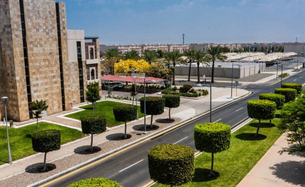 The University's core campus, located on the Red Sea at Thuwal, is sited on more than 36 square kilometres, encompassing a marine sanctuary, museum, and research facility.