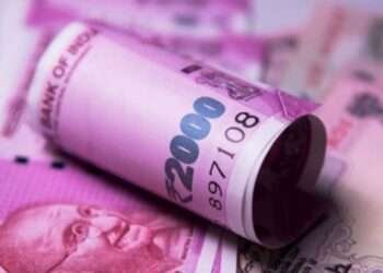 2000 രൂപ നോട്ടുകൾ സ്വീകരിക്കാതെ യു എ ഇ ധനകാര്യസ്ഥാപനങ്ങൾ