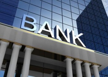 പിരിച്ചുവിടുന്ന പ്രവാസി തൊഴിലാളികളുടെ വിവരങ്ങൾ ബാങ്കിന് മുൻകൂട്ടി നൽകണമെന്ന് അധികൃതർ