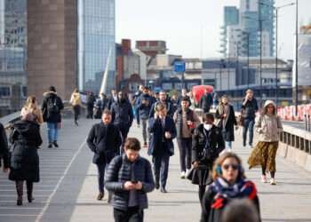 വീസ ഇളവുകളോടെ വിദേശ ജോലിക്കാര്‍ക്ക് ബ്രിട്ടനിലെ നിർമാണ മേഖലയിലേക്ക് തൊഴിൽ തേടാൻ അവസരം