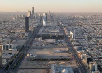 പ്രവാസികള്‍ക്ക് ഉയര്‍ന്ന ശമ്പളം നല്‍കുന്നവിദേശ രാജ്യം സൗദി ആണെന്ന റിപ്പോര്‍ട്ടുകളെ തള്ളി പ്രവാസി സമൂഹം