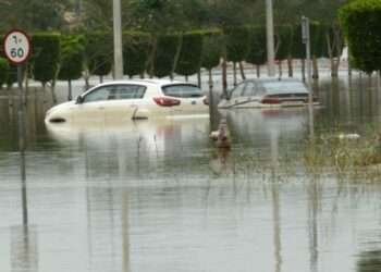 യുഎഇയിൽ കഴിഞ്ഞ ദിവസങ്ങളിൽ പെയ്ത കനത്ത മഴയിൽ നാശനഷ്ടങ്ങൾ സംഭവിച്ച വാഹനങ്ങൾക്ക് ഇൻഷുറൻസ് പരിരക്ഷയ്ക്ക് അപേക്ഷിക്കാം