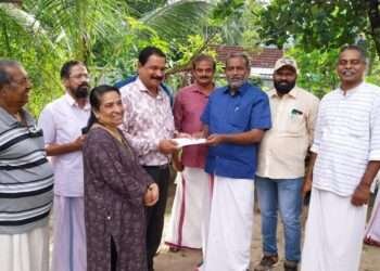 അഭിജിതിന്റെ ചികിത്സാ ചിലവിലേയ്ക്ക് ആലപ്പുഴ ജില്ലാ പ്രവാസി അസോസിയേഷന് സമാഹരിച്ച തുക കൈമാറി