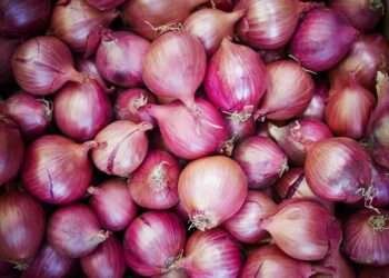 ഉള്ളി വില കുറയുമെന്ന പ്രതീക്ഷയിൽ പ്രവാസികൾ