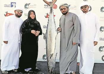 അൽദഫ്ര ഗ്രാൻഡ് കിങ്ഫിഷ് ചാംപ്യൻഷിപ്പിന് അബുദാബി അൽമുഗീറ ബീച്ചിൽ തുടക്കമായി