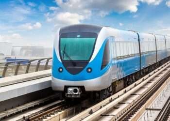 ദുബായിൽ കനത്ത മഴയെ തുടർന്ന് നിർത്തിവെച്ച മെട്രോ സർവീസുകളിൽ ചിലത് ബുധനാഴ്ച ഉച്ചയോടെ പ്രവർത്തനം ആരംഭിച്ചു