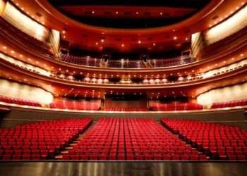 സൗദിയിൽ സിനിമ ടിക്കറ്റ് ചാർജ്ജ് കുറയ്ക്കാൻ ഫിലിം കമ്മീഷന്റെ തീരുമാനം