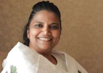 ഗൾഫ് രാജ്യങ്ങളിലേക്കുള്ള വിമാന ടിക്കറ്റ് നിരക്ക് ഉയർത്തി രാജ്യത്ത് കൊള്ള; ജെബി മേത്തർ എംപി