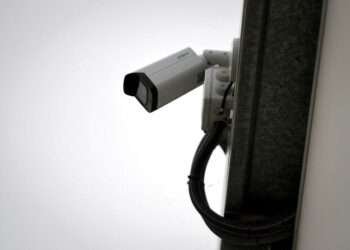 നിരീക്ഷണ ക്യാമറകളുടെ ഉപയോഗം സംബന്ധിച്ച നിയമങ്ങൾ ലംഘിക്കുന്നവർക്കെതിരെ ശിക്ഷാ നടപടികൾ കർശനമാക്കി