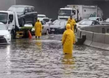 മക്കയിൽ കനത്ത മഴ പെയ്തതായി റിപ്പോർട്ട്