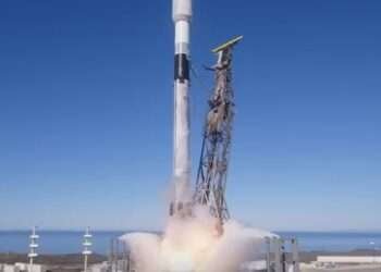 യുഎഇയുടെ അഭിമാന പദ്ധതിയായ എംബിസെഡ്-സാറ്റ് വിജയകരമായി വിക്ഷേപിച്ചതായി അധികൃതർ