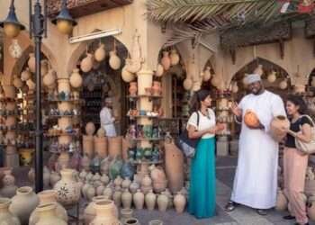 ഒമാനിലെ ടൂറിസം മേഖലയിൽ തൊഴിൽ നിയന്ത്രണങ്ങൾ പാലിക്കുന്നുണ്ടെന്ന് ഉറപ്പാക്കുന്നതിനായി പരിശോധനകൾ ശക്തമാക്കി