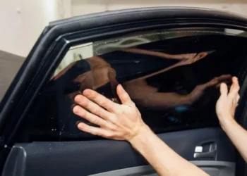 കുവൈത്തിൽ ഇനി വാഹന വിൻഡോകൾക്ക് 50% ടിന്റിംഗ് ചെയ്യാം