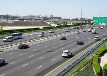 യുഎഇ റോഡ് സുരക്ഷ വർദ്ധിപ്പിക്കാൻ പുതിയ ഫെഡറൽ ട്രാഫിക് നിയമം: കർശന ശിക്ഷകൾ നിലവിൽ വന്നു.