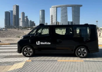 മനുഷ്യ ഡ്രൈവറുടെ സാന്നിധ്യമില്ലാതെ പ്രവർത്തിക്കുന്ന പൂർണ ഓട്ടോണമസ് റോബോടാക്സി സർവീസ് അബൂദബിയിൽ ആരംഭിച്ചു