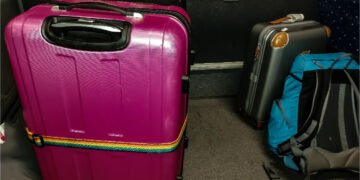 പ്രവാസിയുടെ ബാഗ് നഷ്ടമായി, സിസിടിവി തുണച്ചു, മണിക്കൂറുകൾക്കകം കണ്ടെത്തി പൊലീസ്